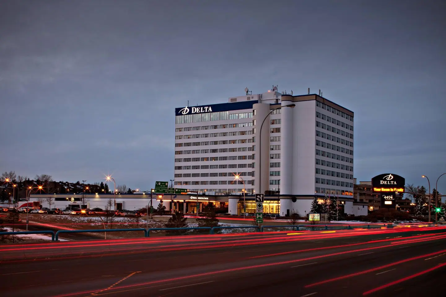 Delta Hotels by Marriott Edmonton South Conference Centre EXTERIOR