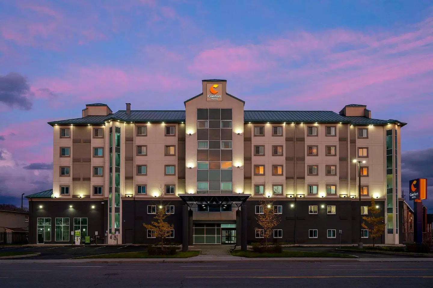 MOTEL 6 NIAGARA FALLS EXTERIOR