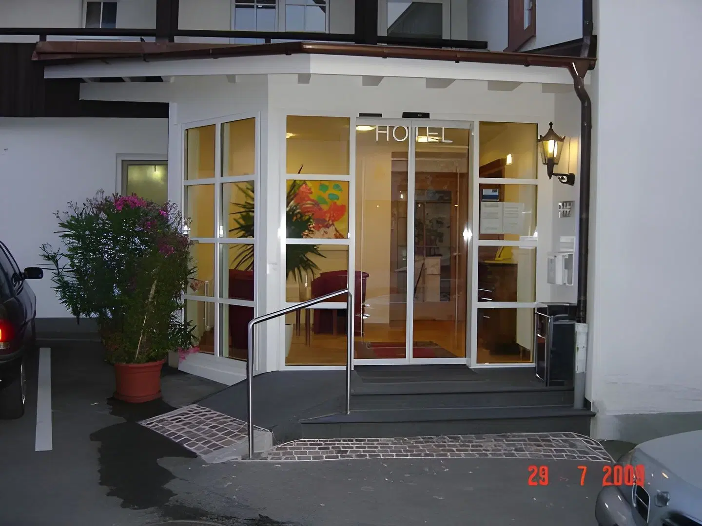 Schwanen EXTERIOR