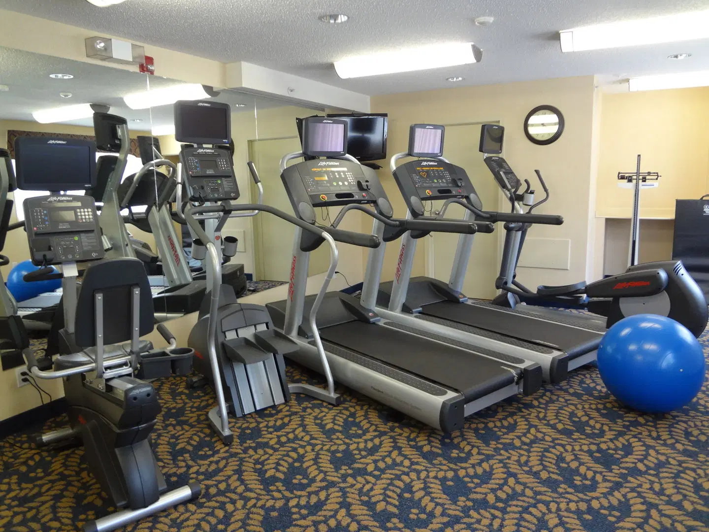 Holiday Inn Hinton SPORTS_AND_LEISURE
