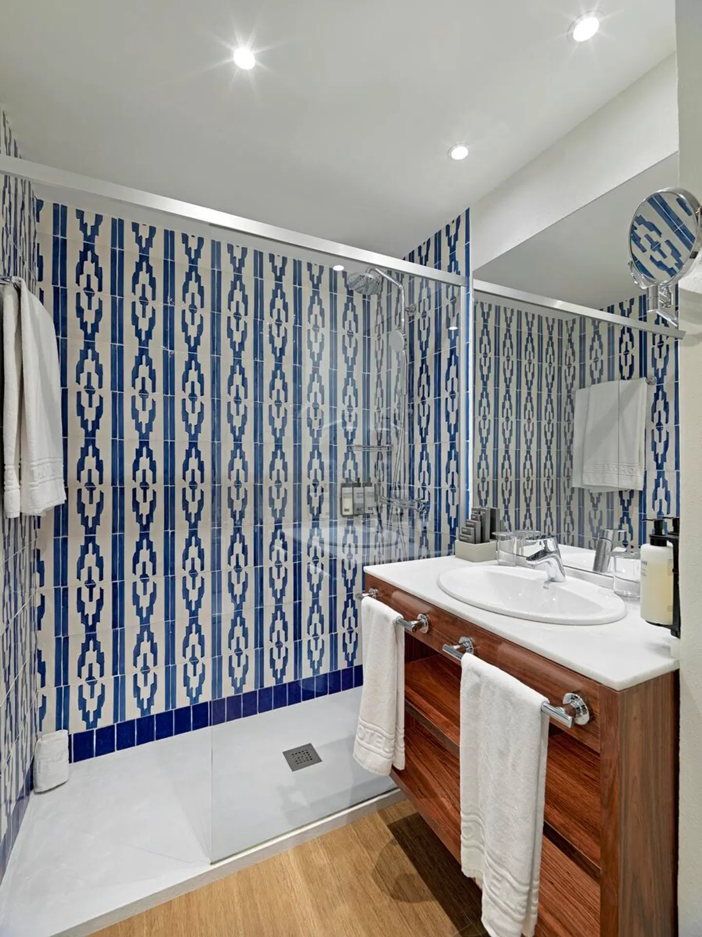 H10 Cambrils Playa Badezimmer