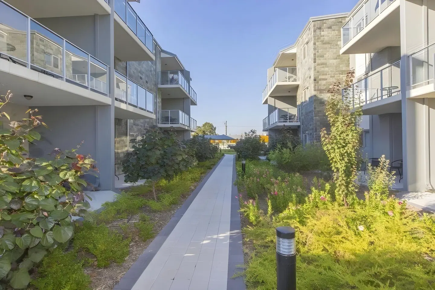 Airport Apartments by Vetroblu EXTERIOR
