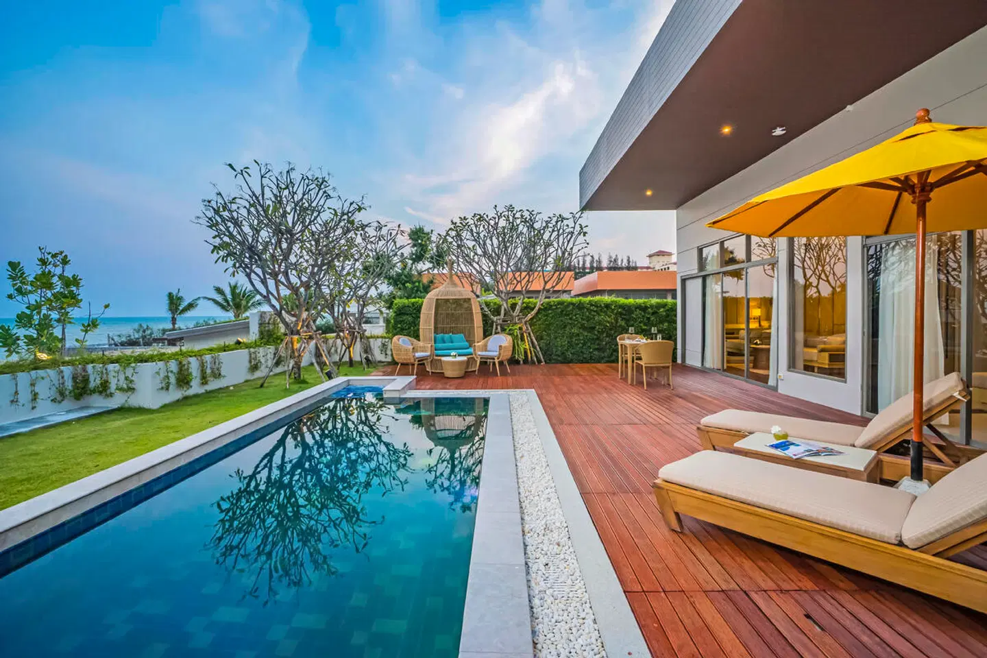 AVANI+ Hua Hin Resort Terrasse