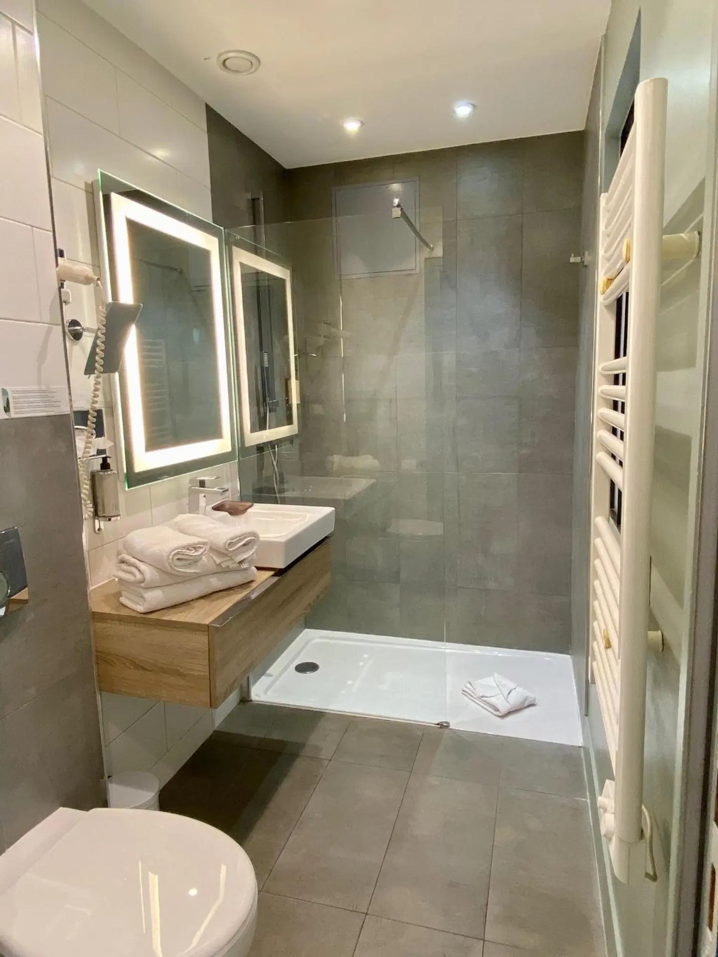 Grand Hotel Badezimmer