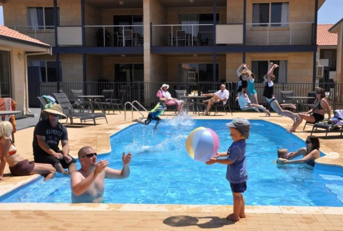 Pinnacles Edge Resort OUTDOOR_POOL