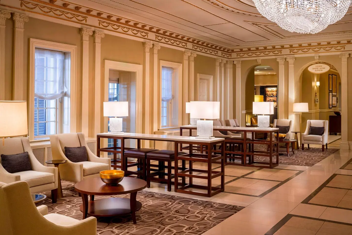 Sheraton Commander Bar