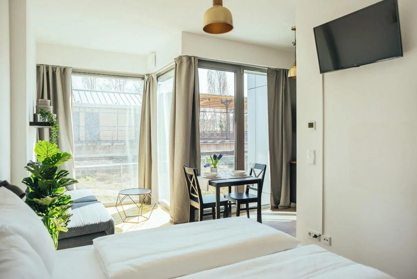 The Rix Studios & Suites ROOM_EXAMPLE