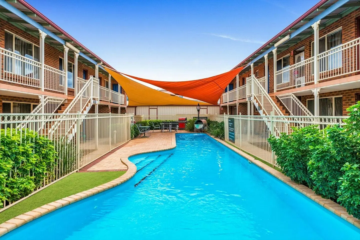 Quest Yelverton Kalgoorlie OUTDOOR_POOL
