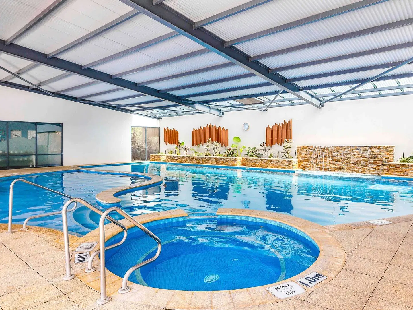 The Sebel Busselton Hallenbad