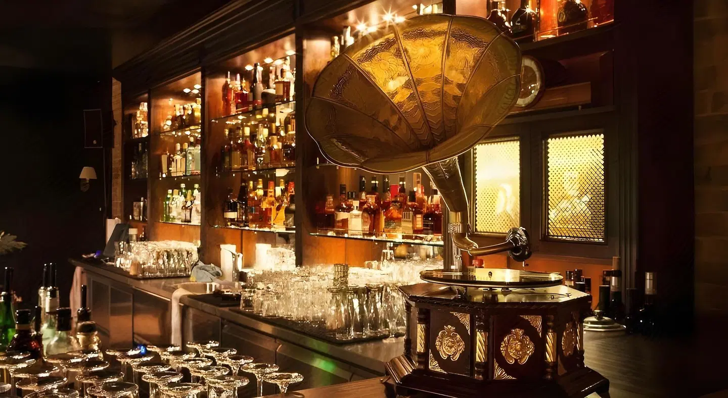 Monbijou Hotel Bar