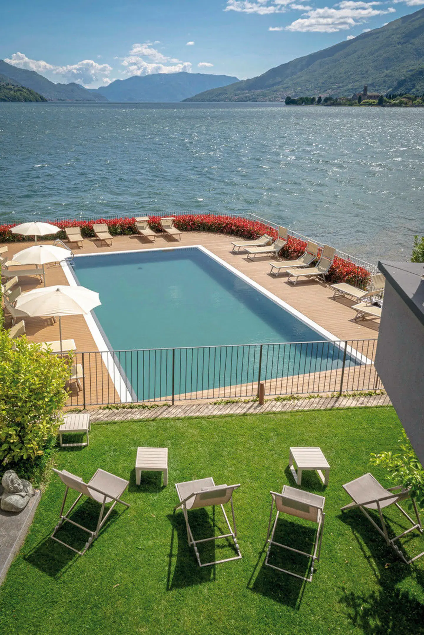 Regina OUTDOOR_POOL