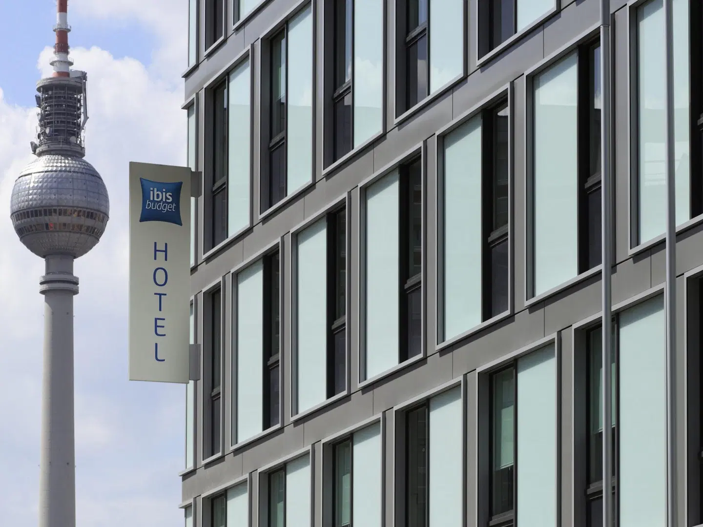 ibis budget Berlin Alexanderplatz EXTERIOR