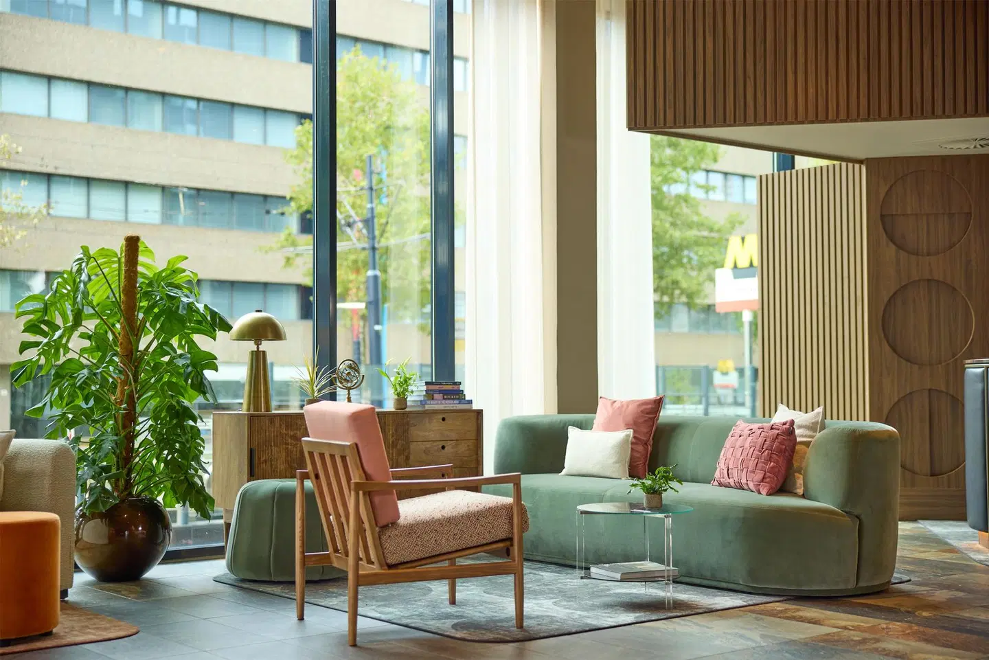 Haven Hotel Rotterdam, Curio Collection by Hilton LOUNGE_LOBBY
