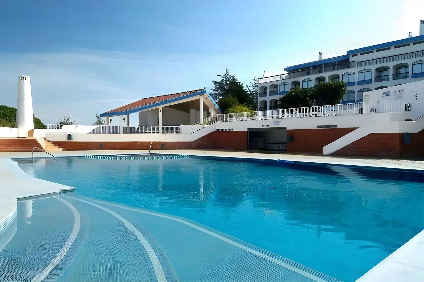 OZADI Tavira Hotel OUTDOOR_POOL