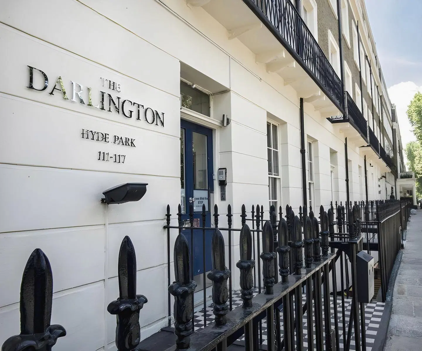 Darlington Hyde Park EXTERIOR