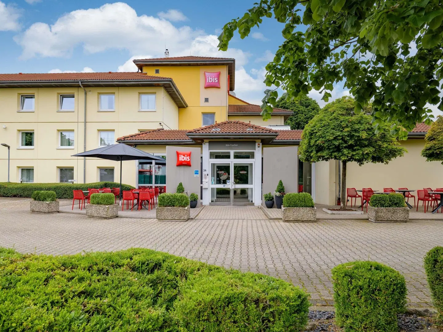 ibis Koeln Frechen EXTERIOR