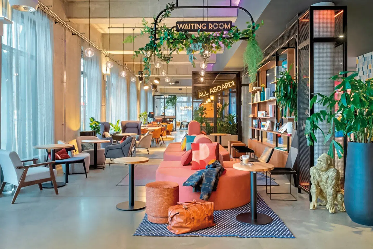 Moxy Berlin Ostbahnhof - inklusive Ticket NBA Berlin Game LOUNGE_LOBBY