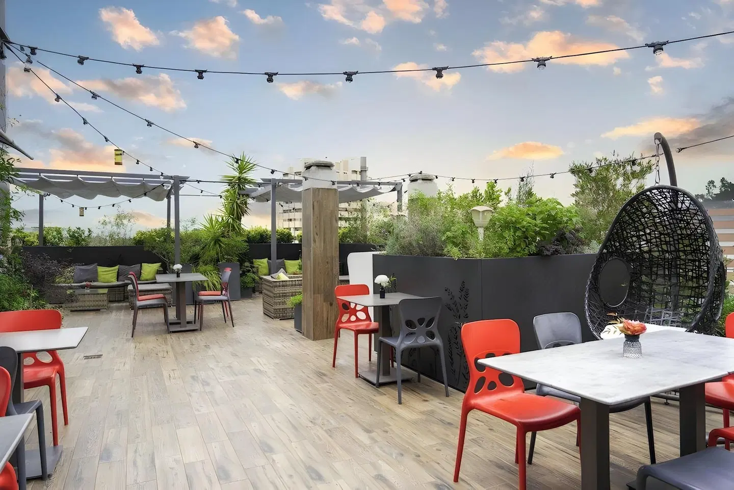 Warmth Hotel Terrasse