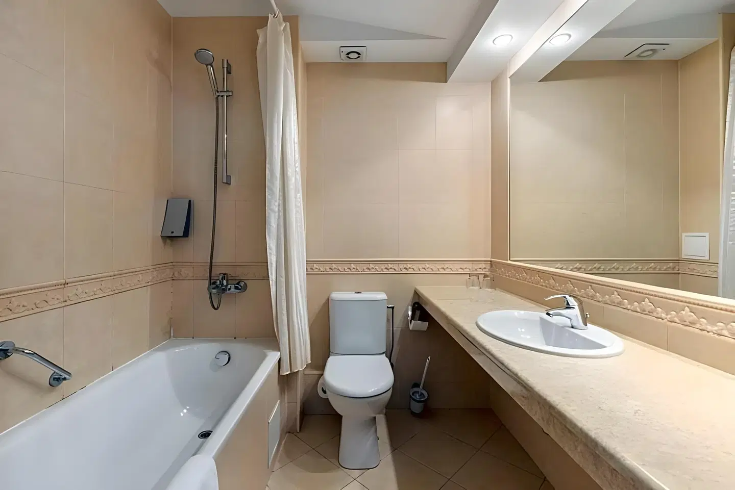Rixwell Gertrude Hotel Badezimmer