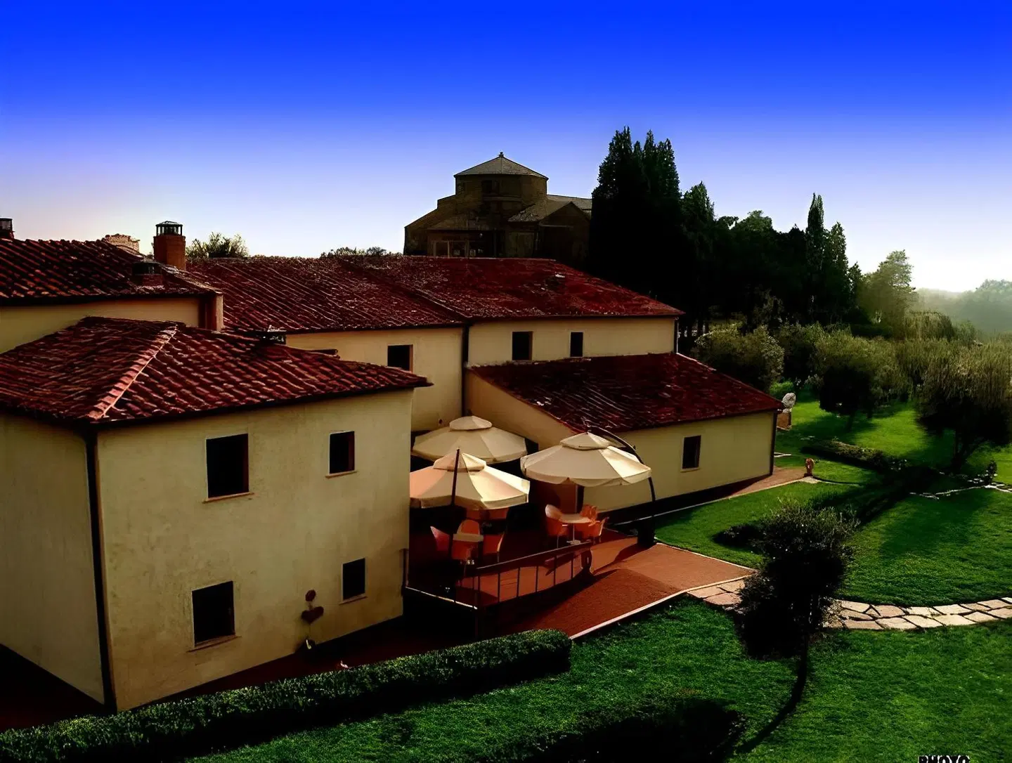Sovana Hotel & Resort EXTERIOR