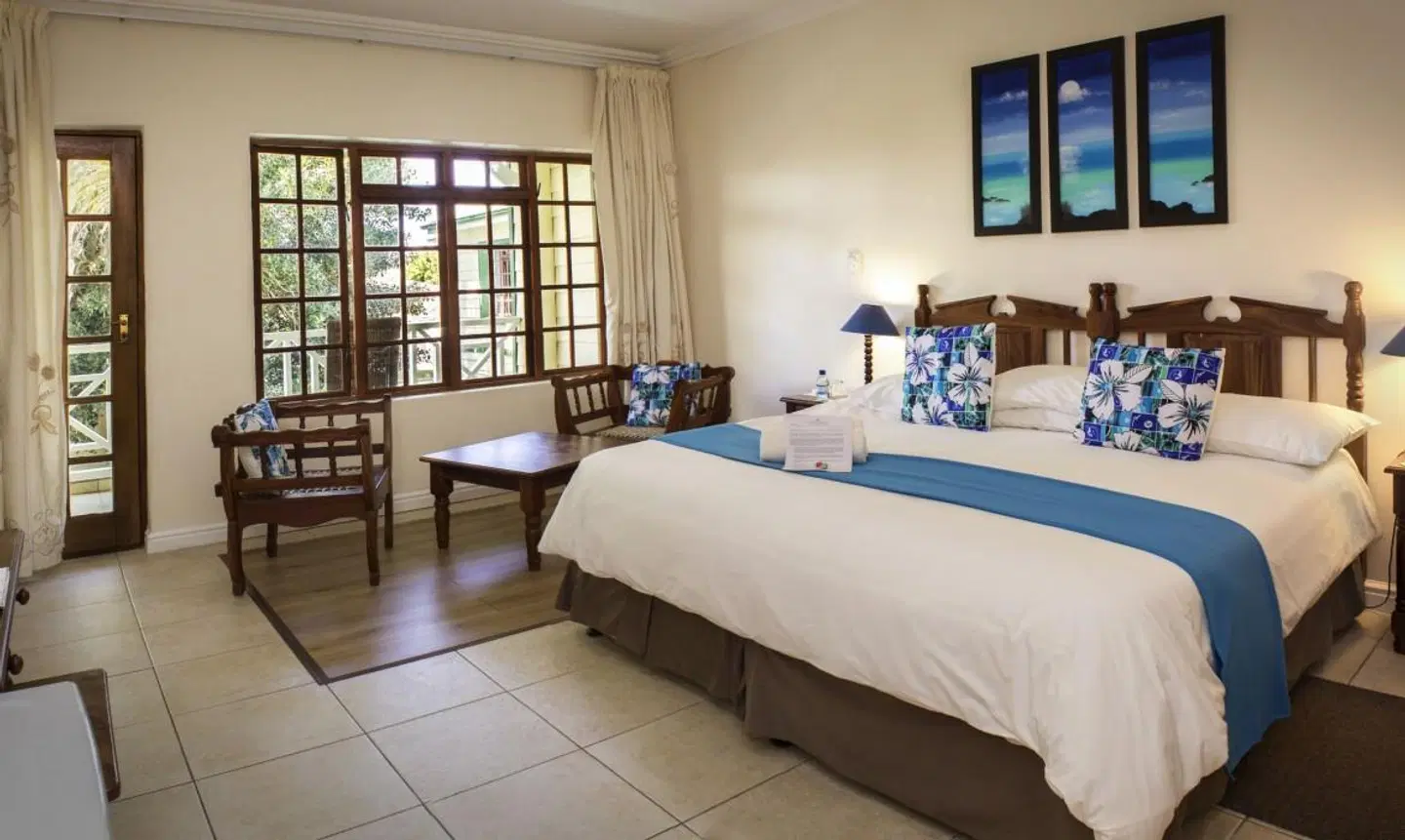 Victoria and Alfred Guest House ROOM_EXAMPLE