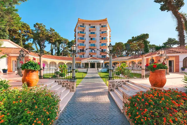 AluaSun Marbella Park Garten