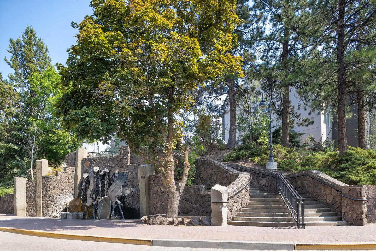 The Newberry Hotel Bend, Tapestry Collection by Hilton LANDSCAPE