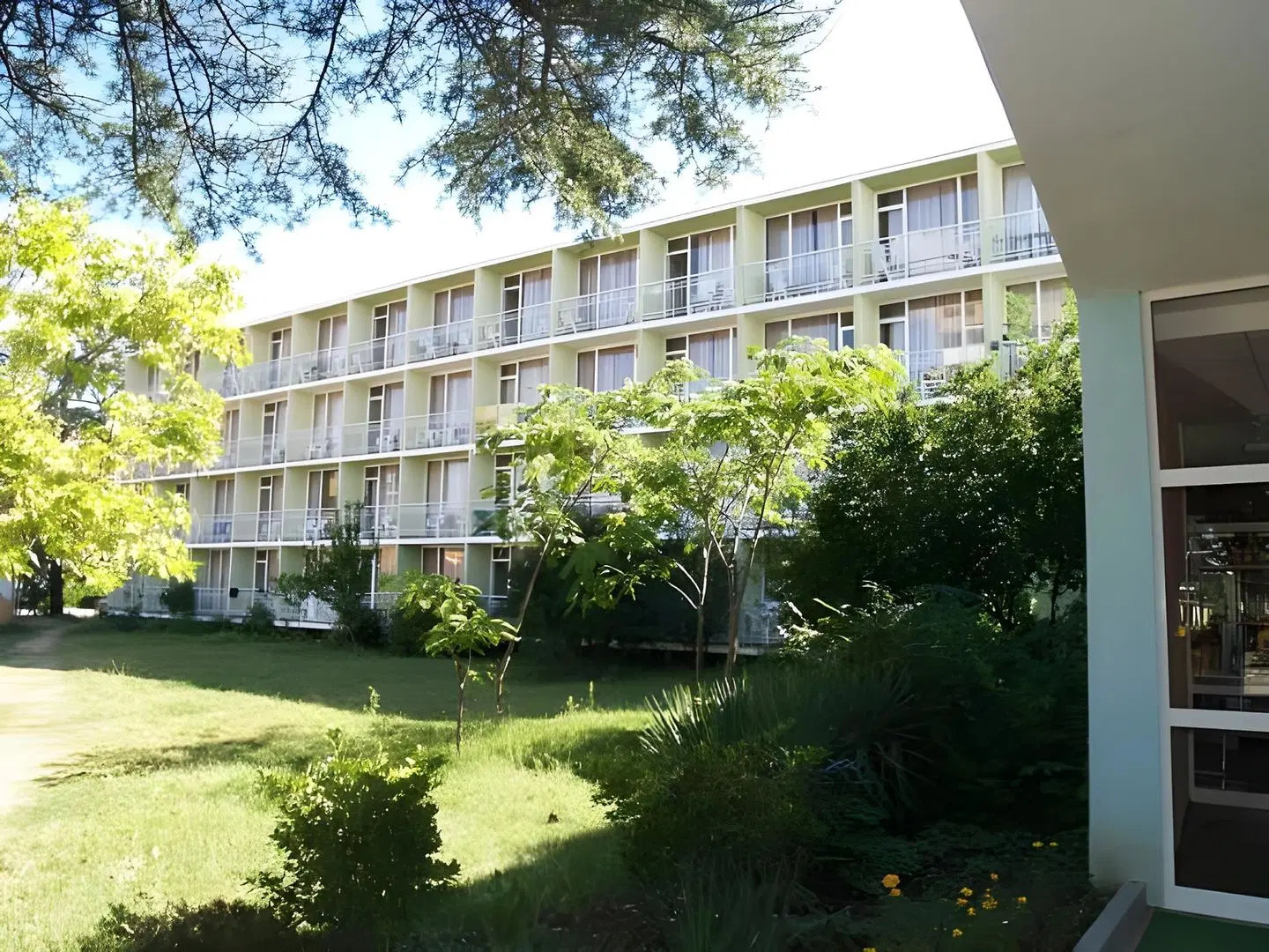 Balaton Hotel EXTERIOR