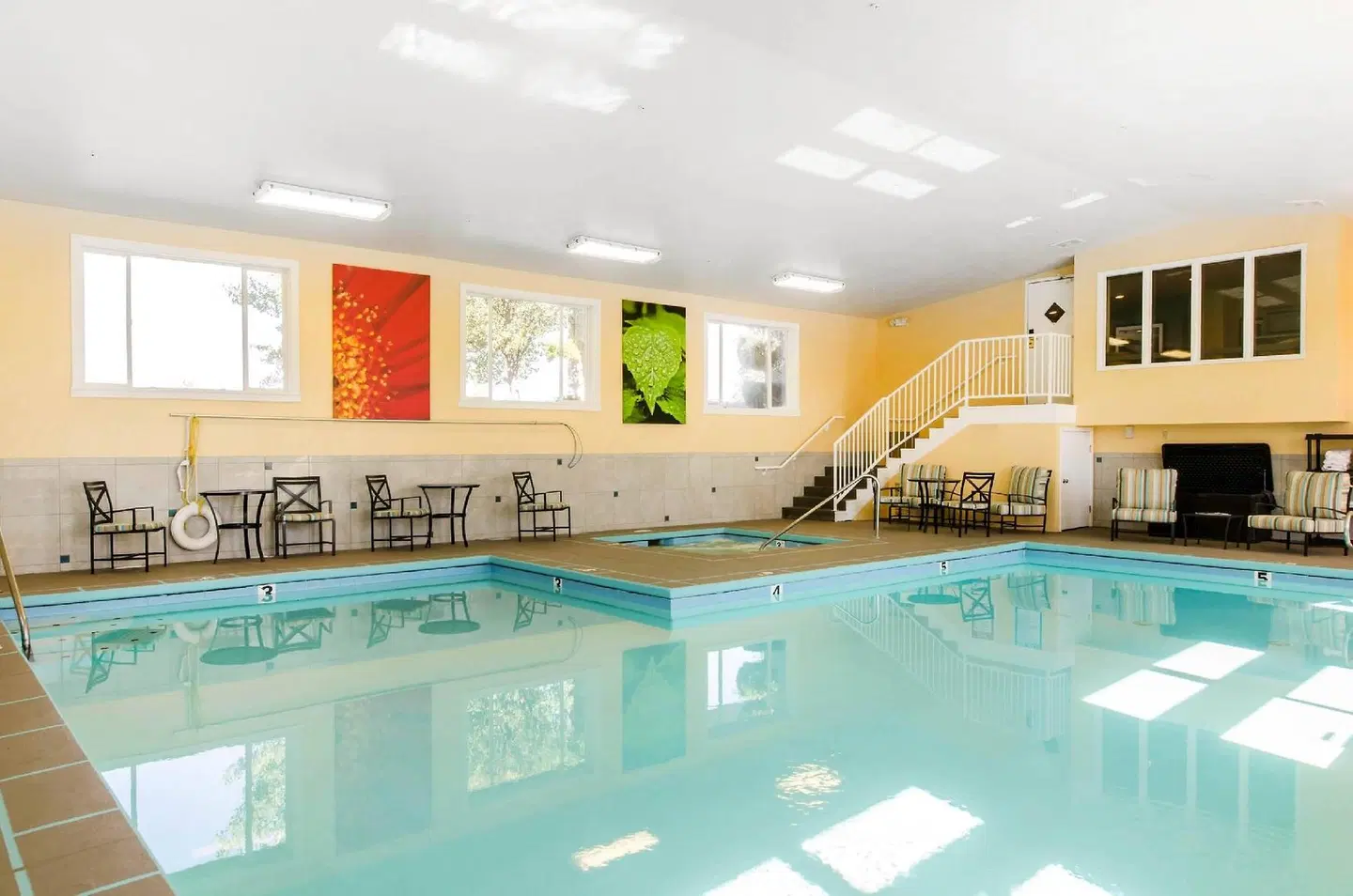 Comfort Inn & Suites Hallenbad