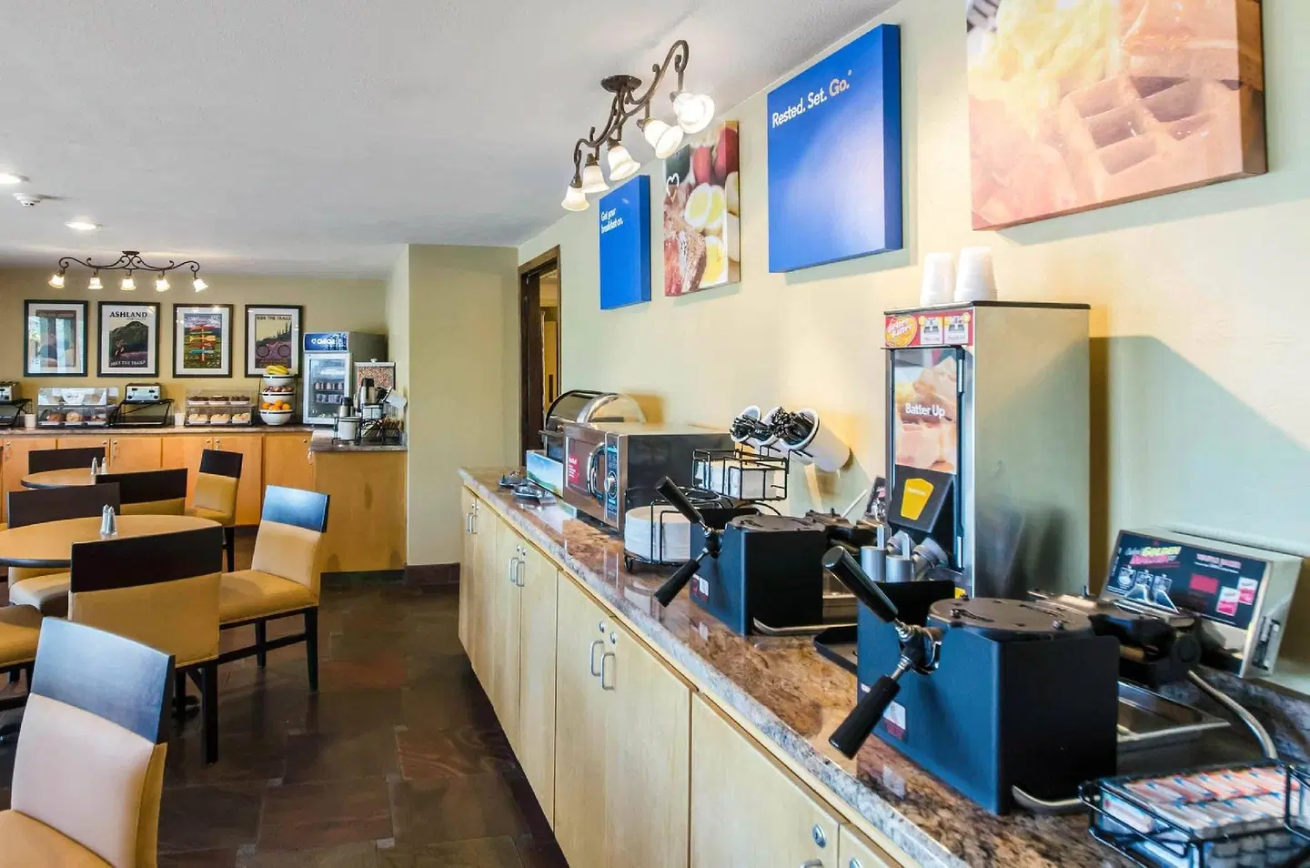 Comfort Inn & Suites Bar
