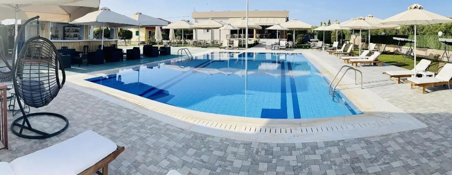 Stomio Villague OUTDOOR_POOL