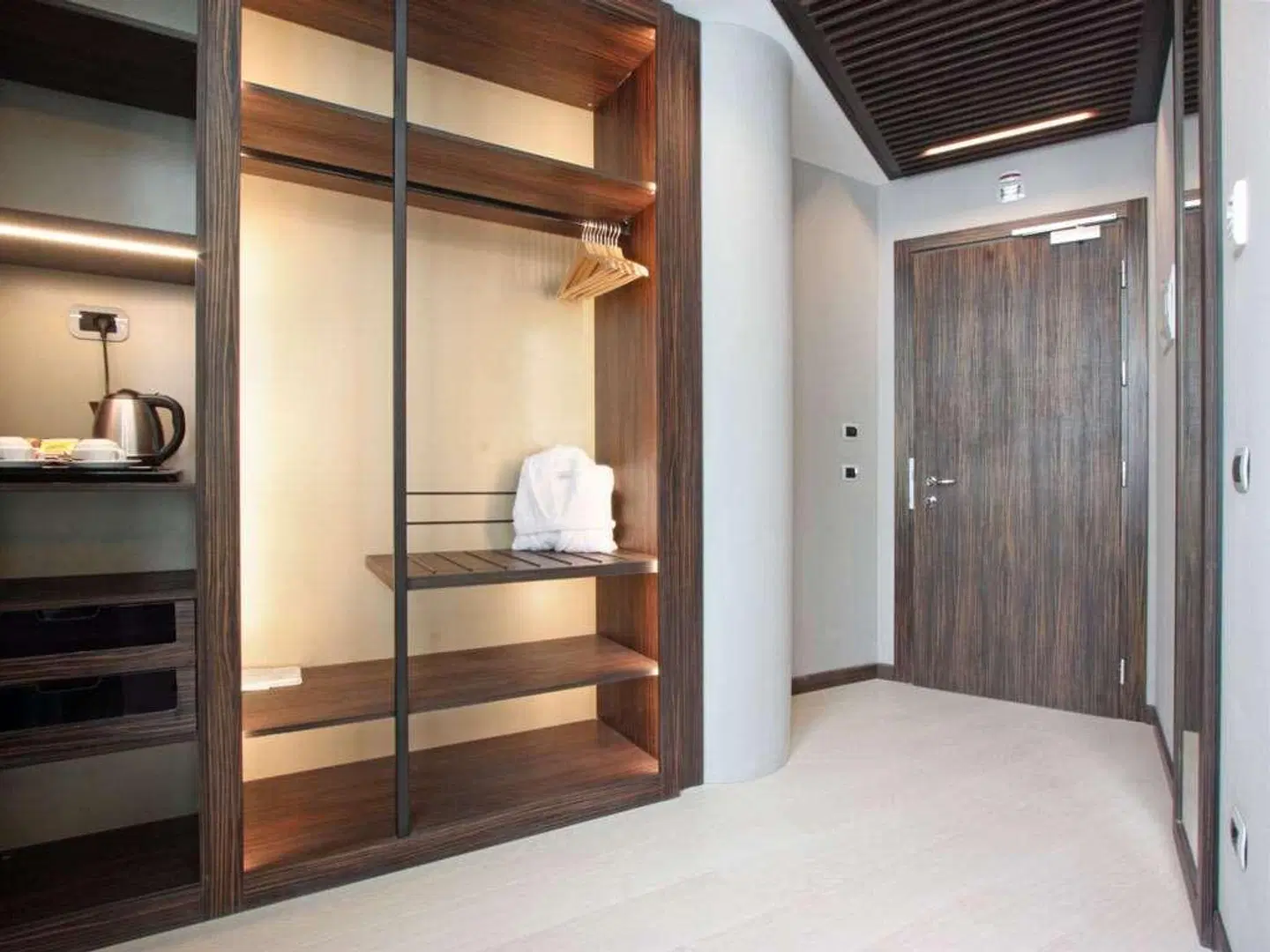 The Hive Hotel ROOM_EXAMPLE