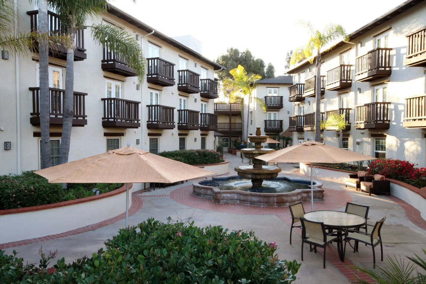 Fairfield by Marriott Inn & Suites San Diego Old Town EXTERIOR