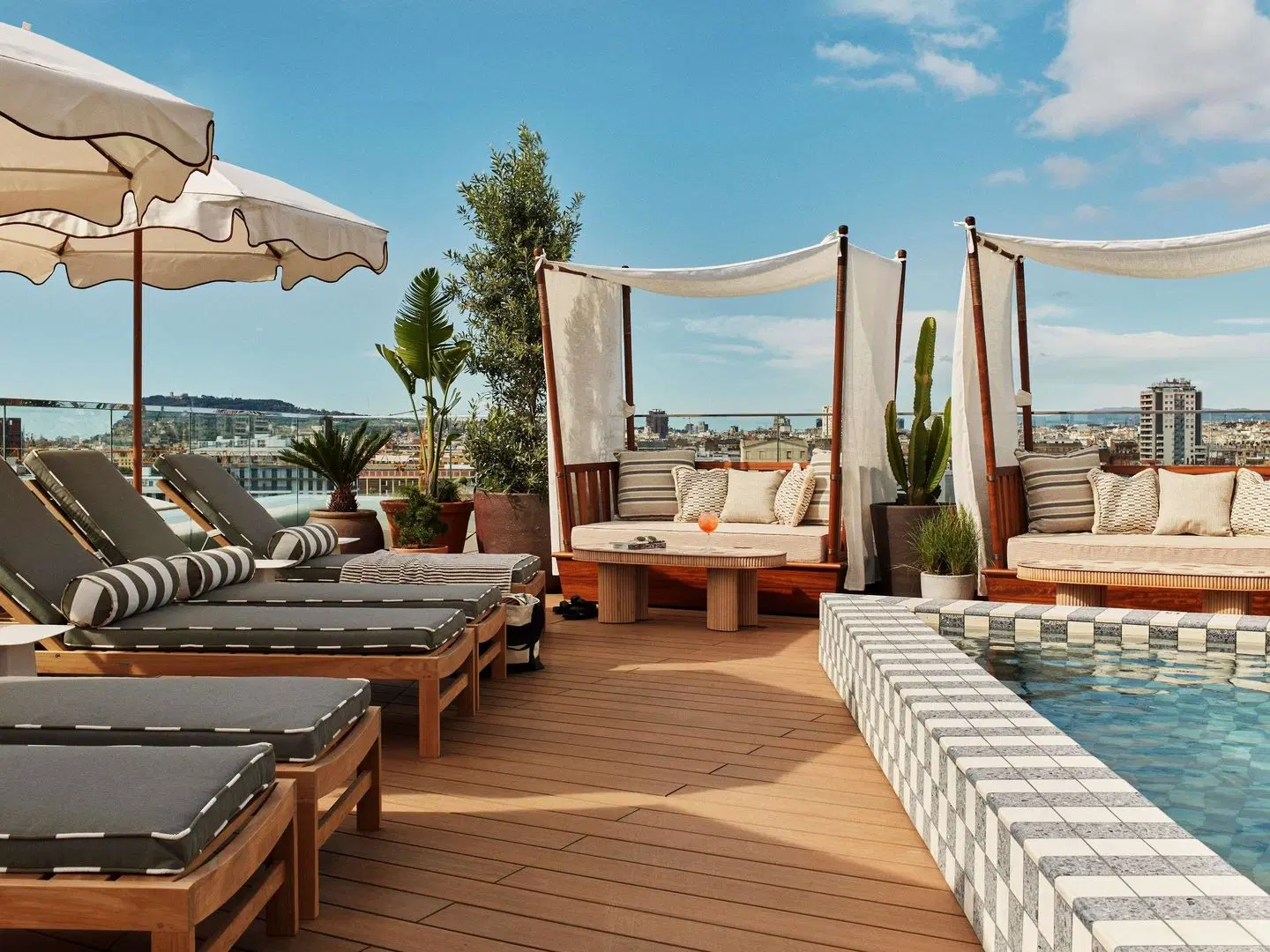 The Hoxton Poblenou Terrasse