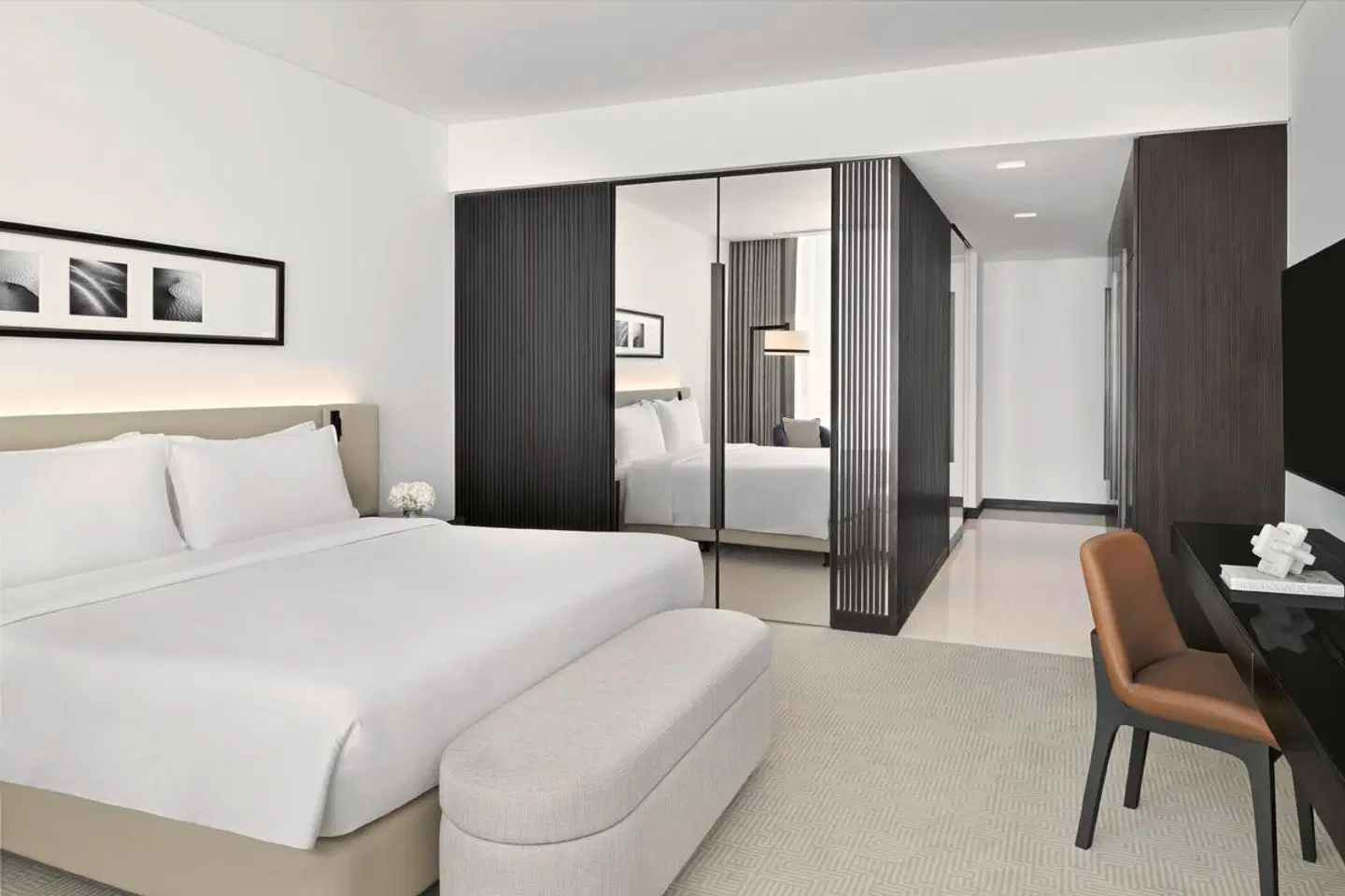 Sheraton Grand Hotel Dubai ROOM_EXAMPLE