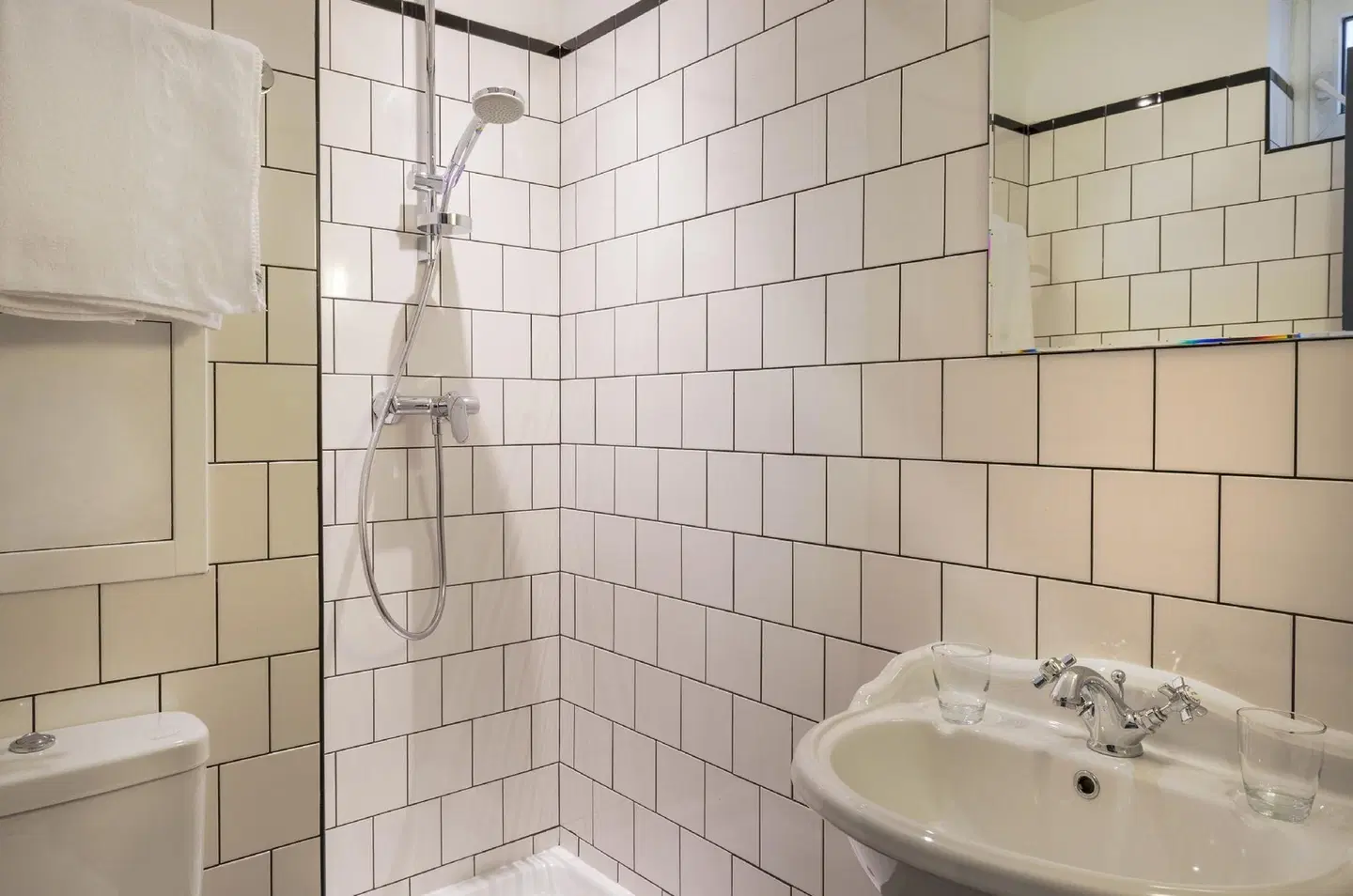 Hôtel Basss Badezimmer