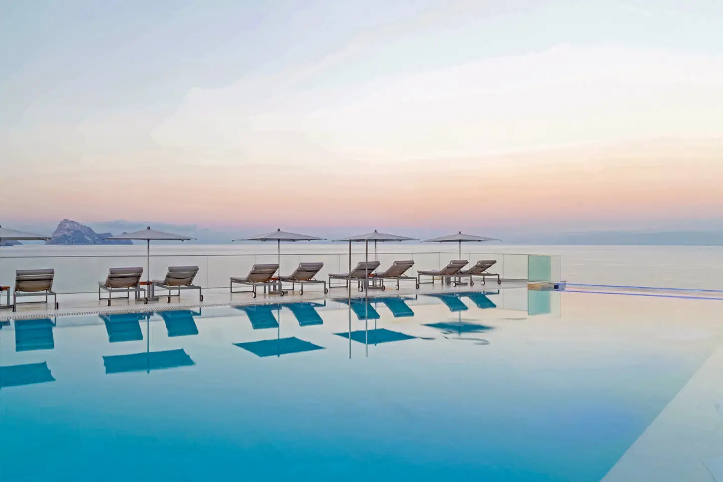 7Pines Resort Ibiza · Destination by Hyatt OUTDOOR_POOL