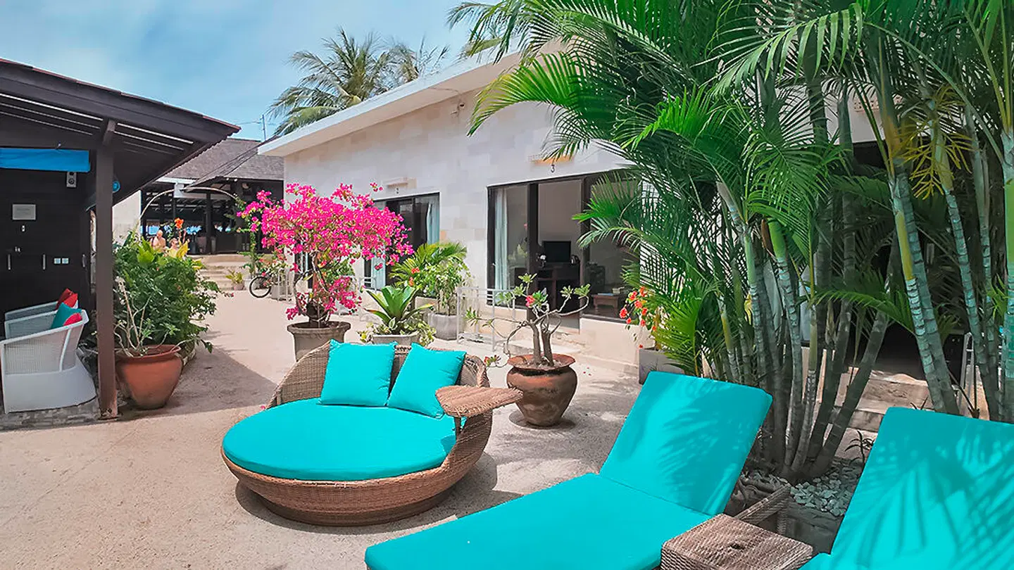 Kura Kura Beach Resort EXTERIOR
