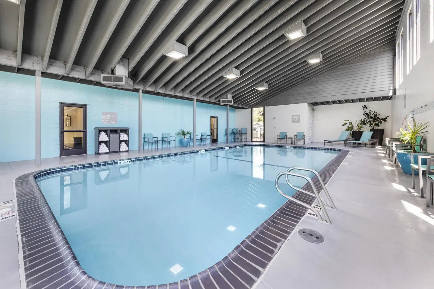 Best Western New Oregon Motel Hallenbad