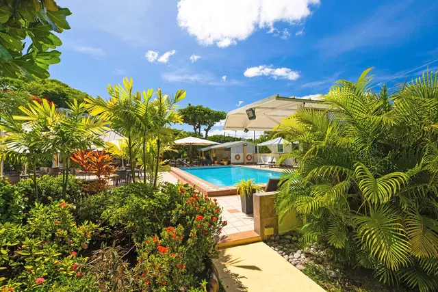 Blue Horizons Garden Resort OUTDOOR_POOL