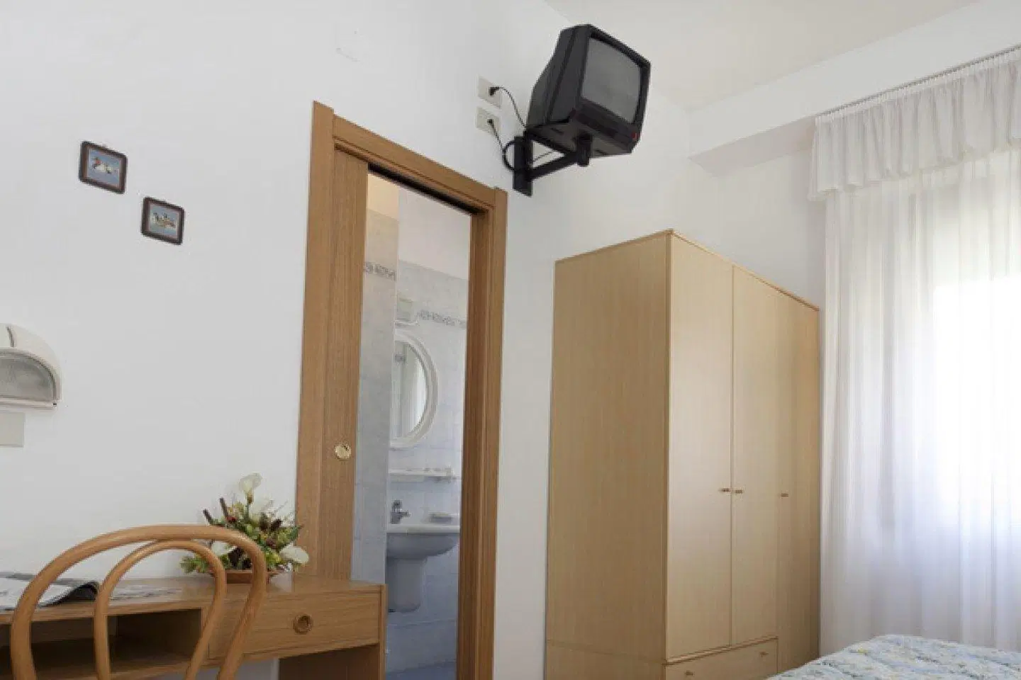 Perugina ROOM_EXAMPLE