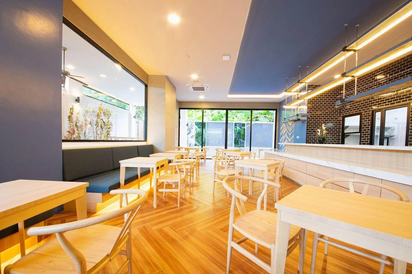 Golden Paradise Hotel Restaurant