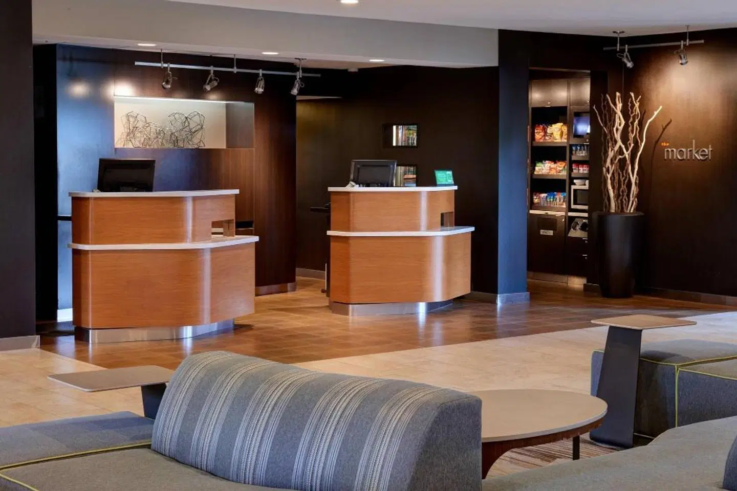 Courtyard by Marriott Detroit Dearborn ROOM_EXAMPLE