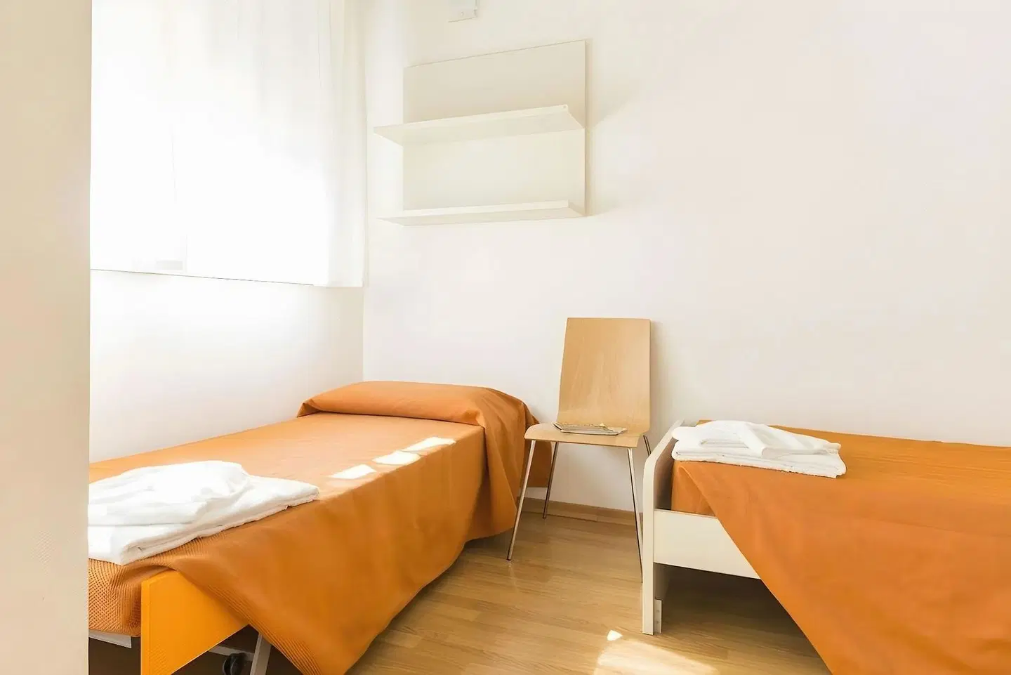 Sharing ROOM_EXAMPLE