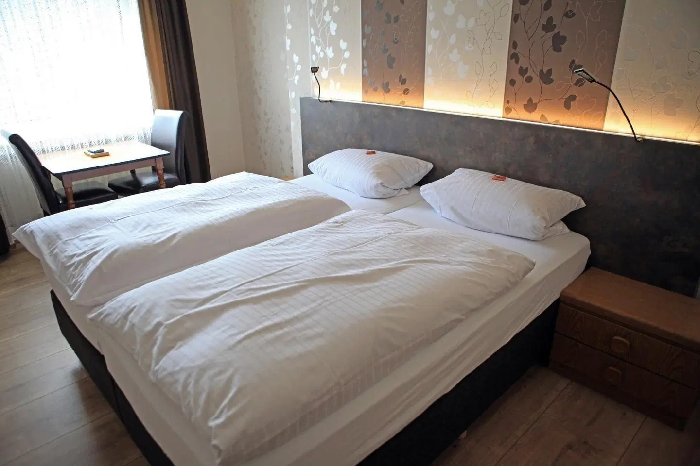 Zur Quelle ROOM_EXAMPLE