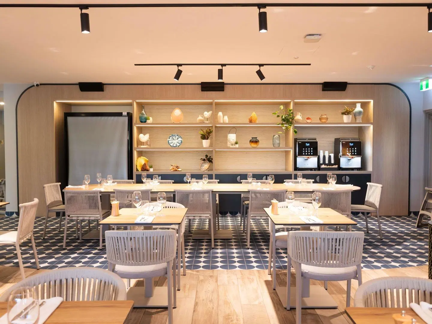 Novotel Darwin Airport Hotel Bar