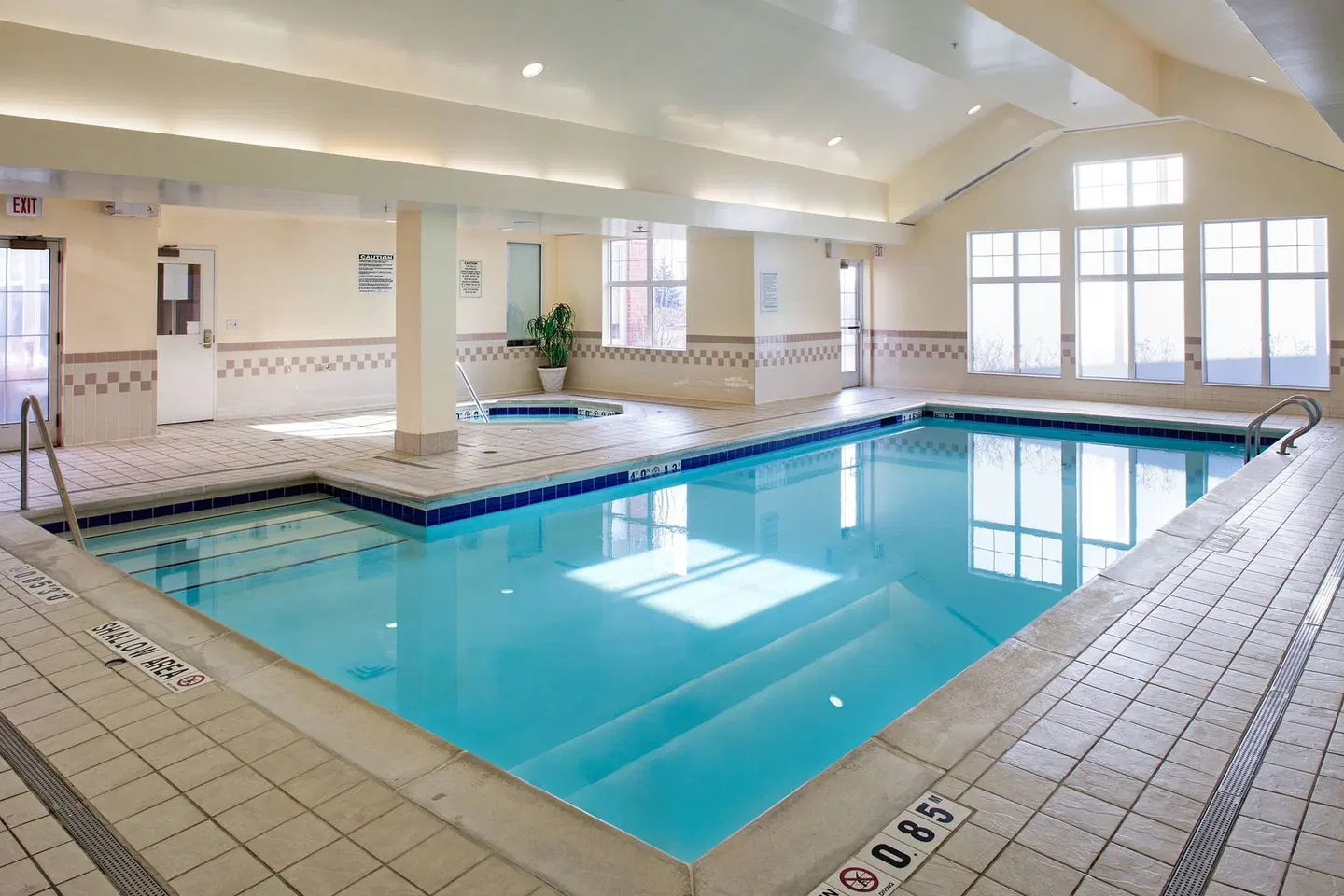 Residence Inn by Marriott Whitby Hallenbad