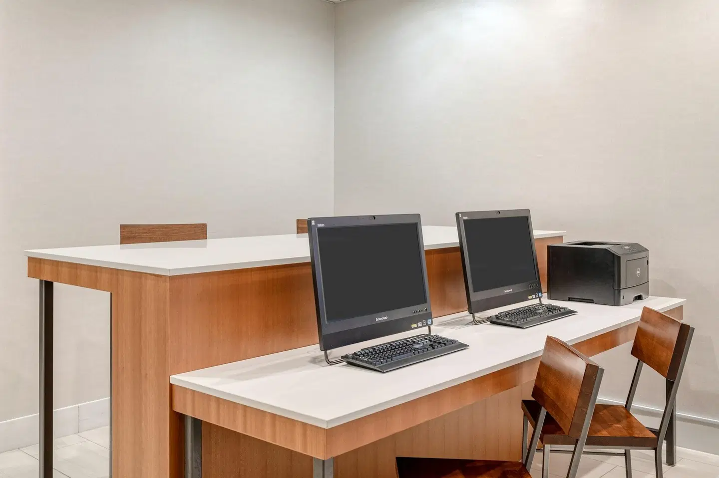 Holiday Inn Express & Suites Ottawa Airport by IHG Konferenz