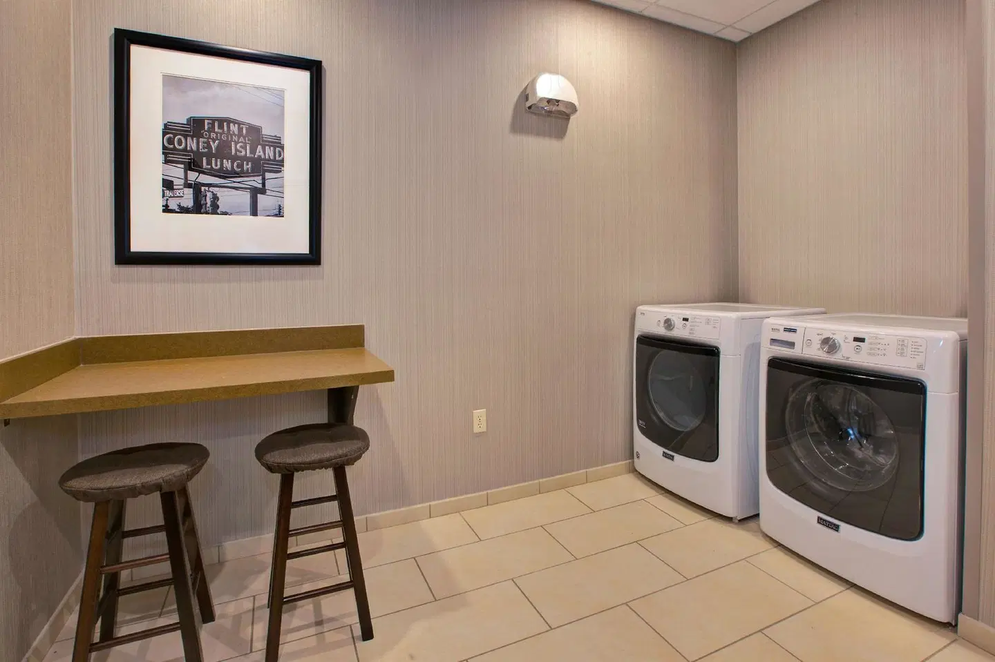 Hampton Inn and Suites Flint/Grand Blanc ROOM_EXAMPLE