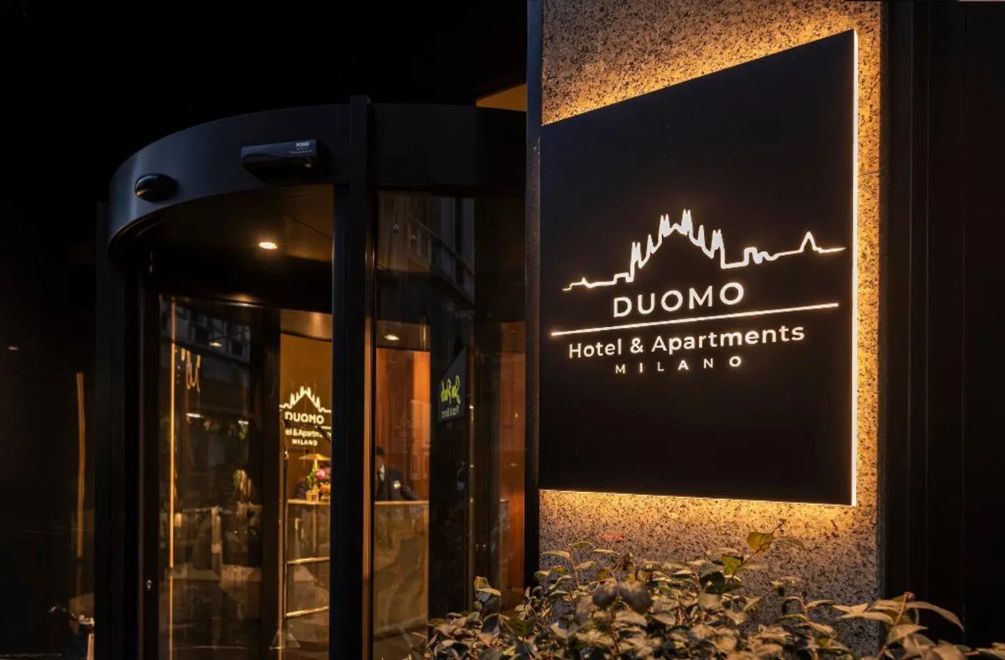 Duomo Hotel & Apartments Milano EXTERIOR